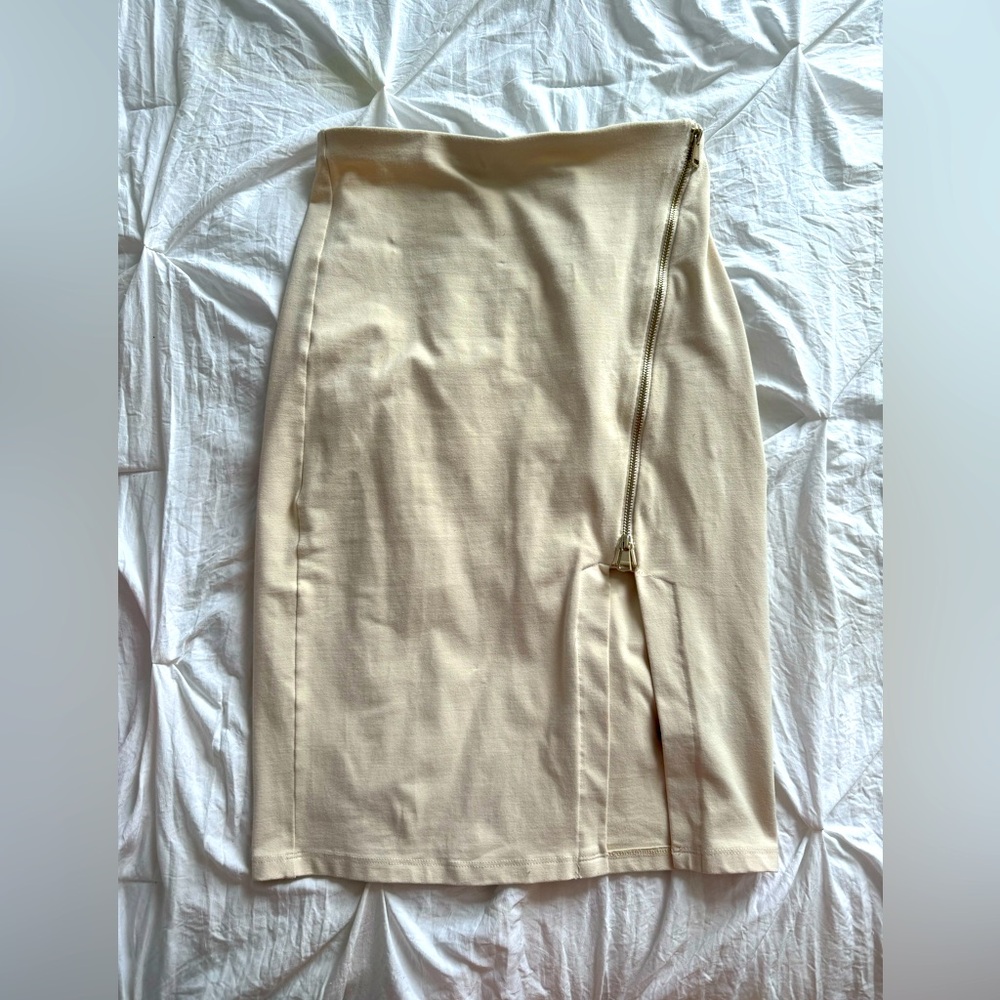 Bebe pencil skirt